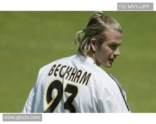 足球场上的黑人帅哥们展现魅力与风采引领潮流风尚